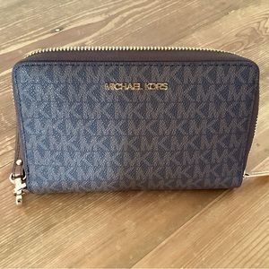 COPY - Kors Logo Phone Wallet
